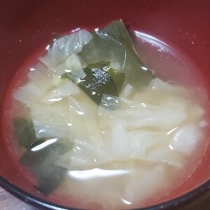 キャベツとたまねぎのお味噌汁